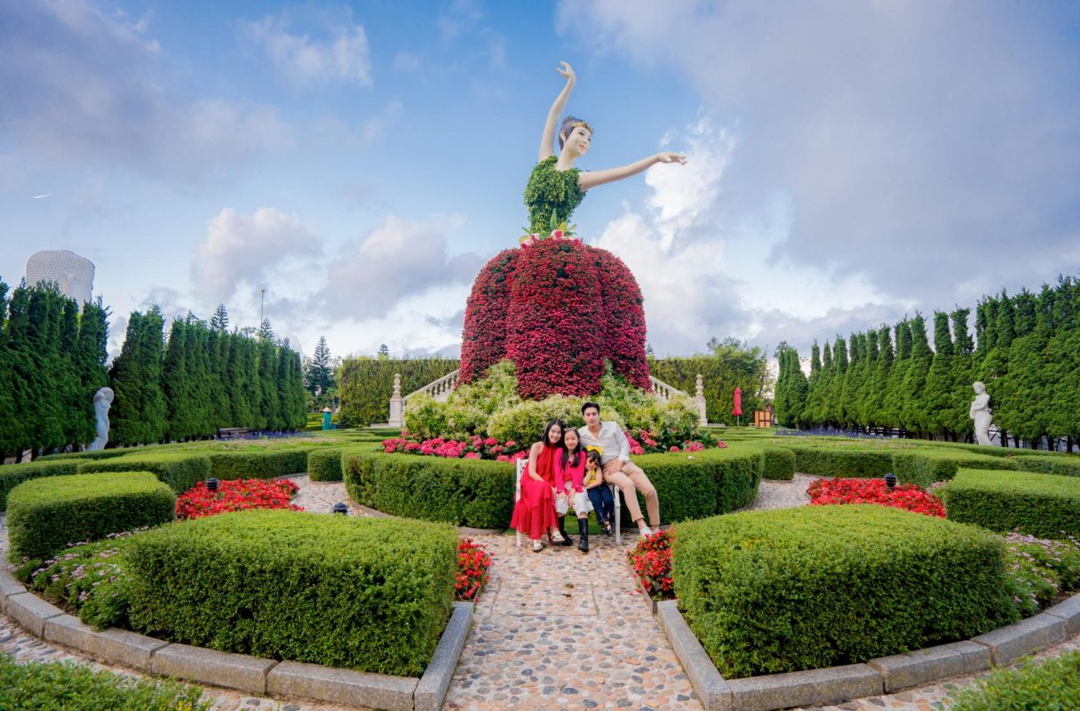 Giá dịch vụ chụp ảnh gia đình du lịch Bà nà Hills