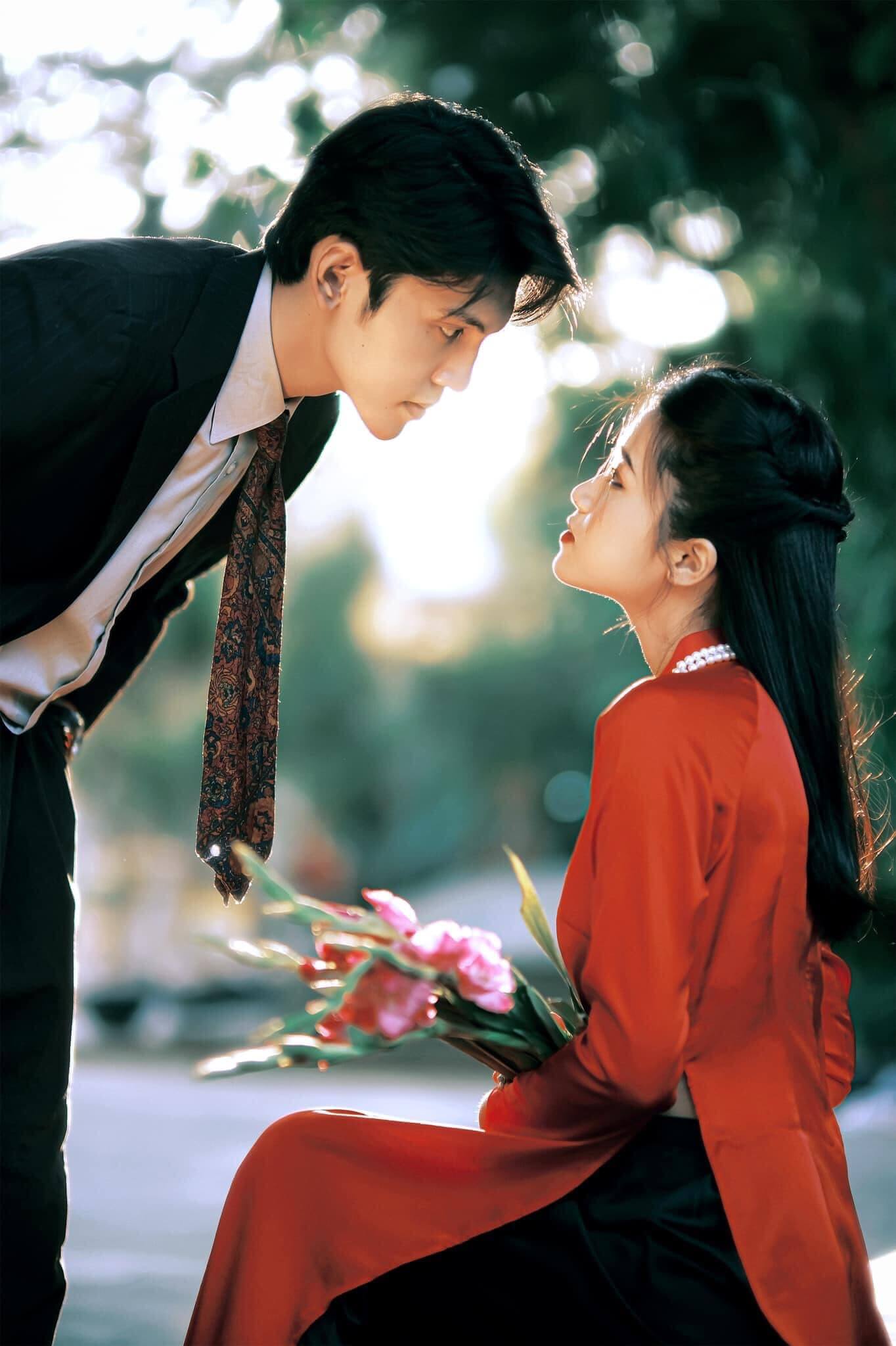 chụp ảnh couple tết với áo dài tại Hà Nội