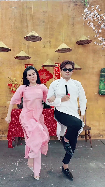 Chào đón xuân Ất Tỵ 2025 với bộ ảnh couple Tết cùng người thương