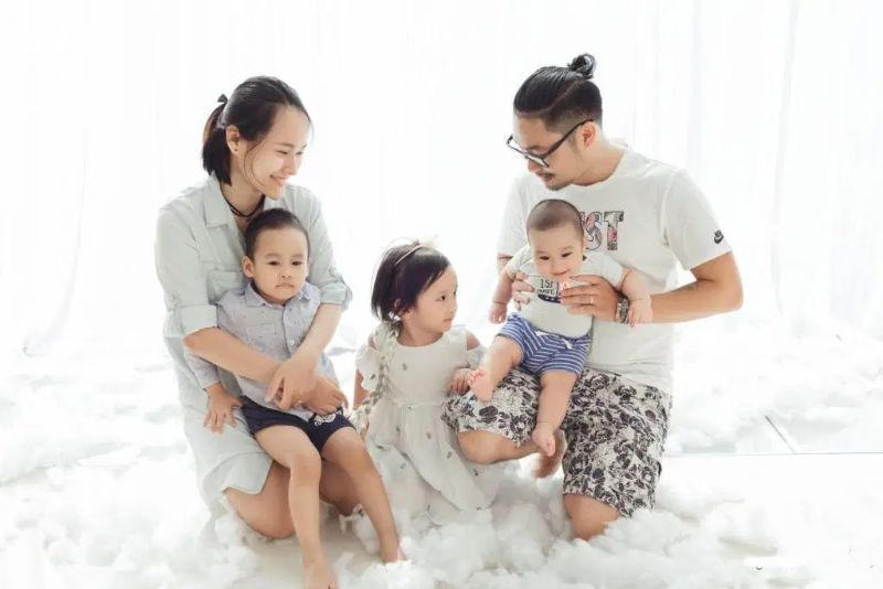 10 studio chụp ảnh gia đình tại nhà uy tín tại Hà Nội