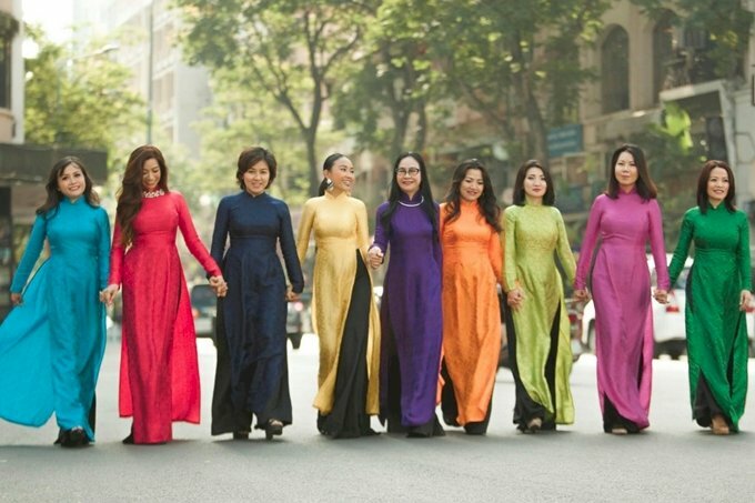 concept chụp hình bạn bè siêu ấn tượng thể hiện tình đoàn kết