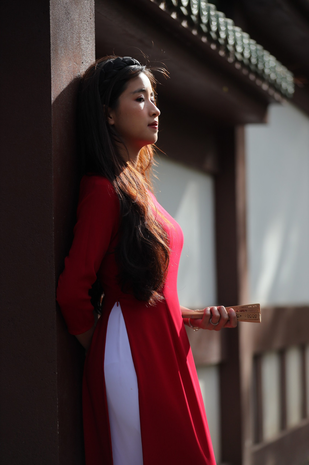 Chụp ảnh áo dài ở chùa: Những điều cần biết để có bức hình hoàn hảo