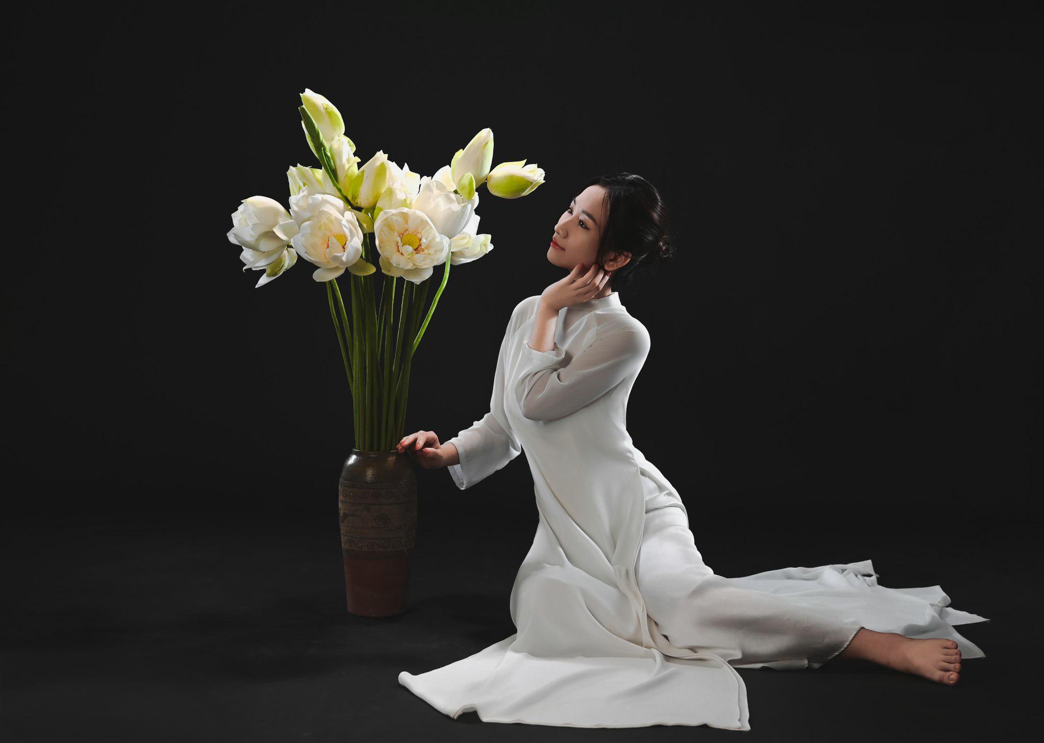 Chụp ảnh áo dài ở chùa: Những điều cần biết để có bức hình hoàn hảo