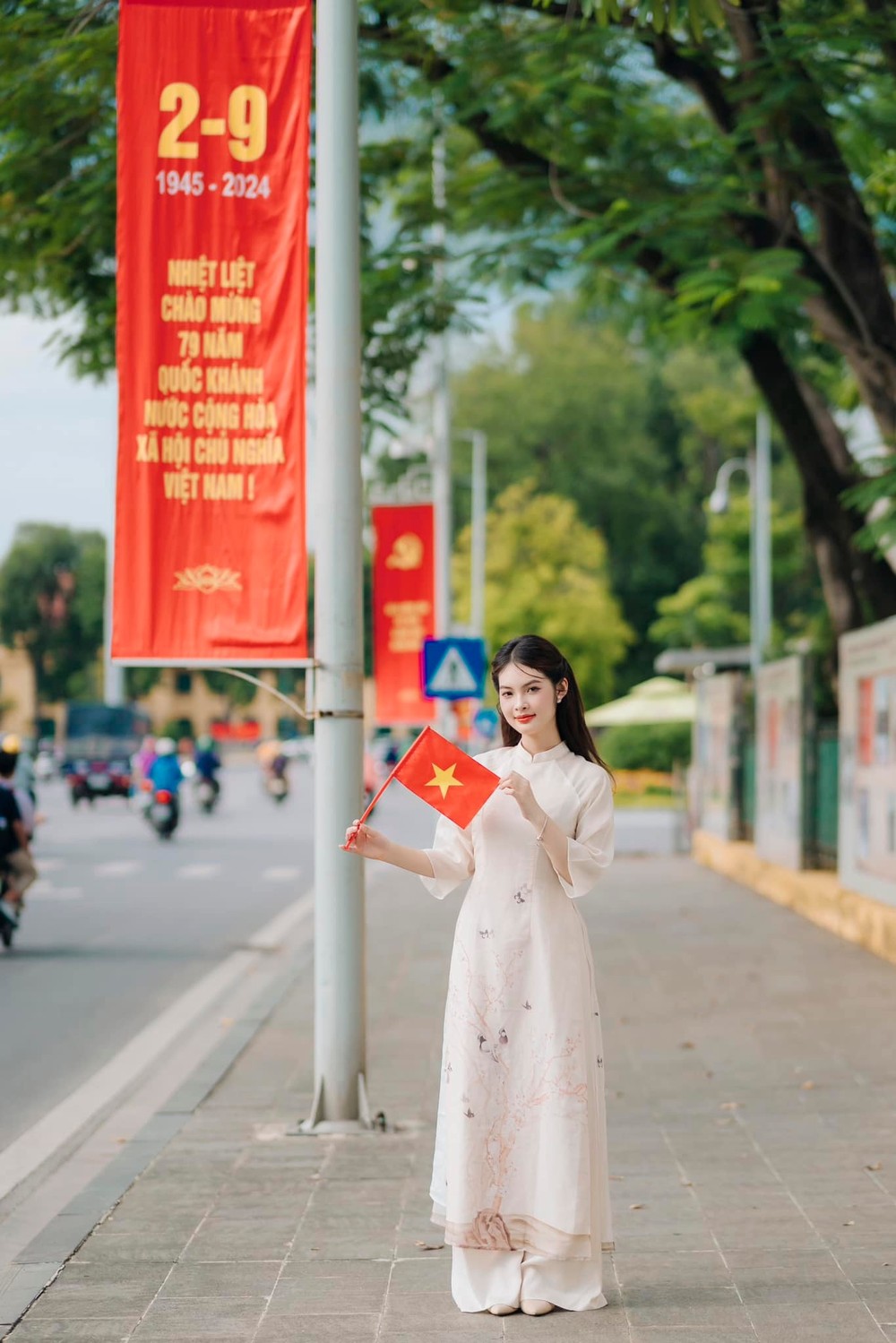 Đến ngay Lavender để sở hữu ảnh chụp ảnh áo dài Quốc Khánh 2/9 tại Đà Nẵng đẹp