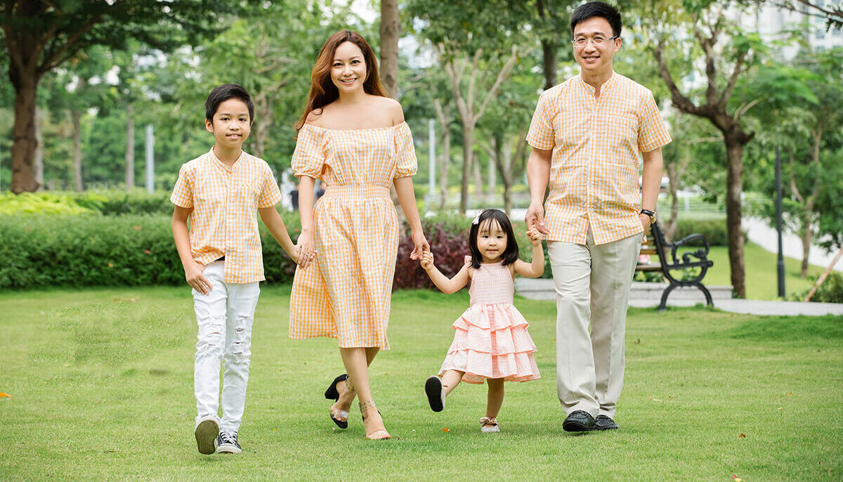 10 dịch vụ ghép hình gia đình tại TP.HCM chuyên nghiệp, giá rẻ