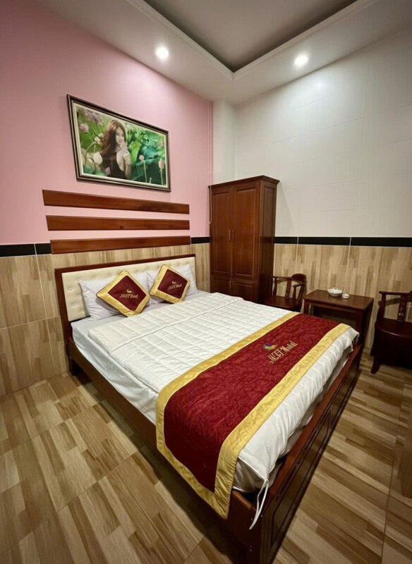 Khám Phá 10 Khách Sạn Giá Rẻ Quận Tân Bình Dưới 300k