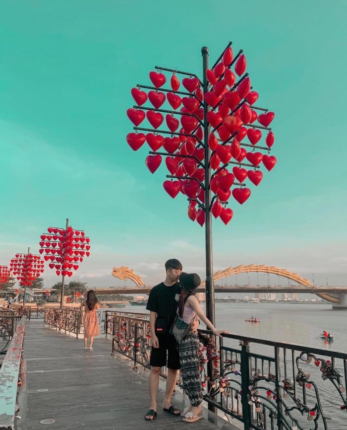 Cẩm nang chụp ảnh cầu hôn tại Đà Nẵng cho cặp đôi lần đầu Cẩm nang chụp ảnh cầu hôn tại Đà Nẵng cho cặp đôi lần đầu