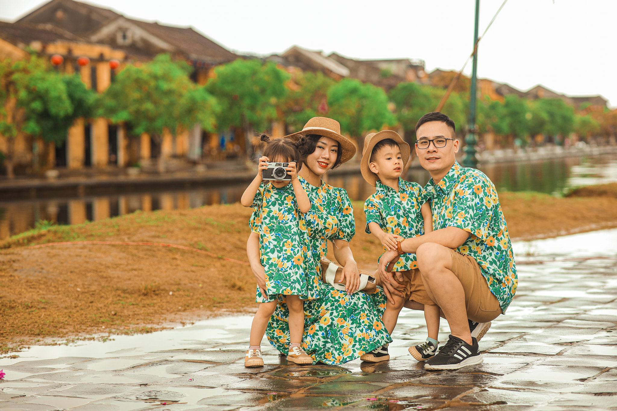 Tour Du Lịch Kết Hợp Chụp Ảnh Gia Đình Hội An 2026