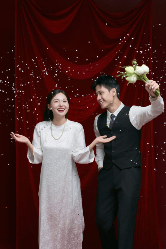 Chụp ảnh couple áo dài 2026 theo phong cách Hàn Quốc Chụp ảnh couple áo dài 2026 theo phong cách Hàn Quốc