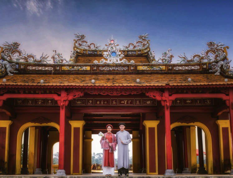 Chụp ảnh couple áo dài vintage phong cách cố đô Huế