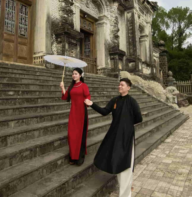 Chụp ảnh couple áo dài vintage phong cách cố đô Huế
